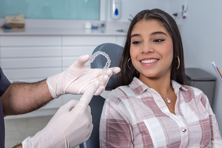 Invisalign Clear Aligner Smile Makeover Cosmetic Dentistry Elfar Dental Belconnen Canberra ACT